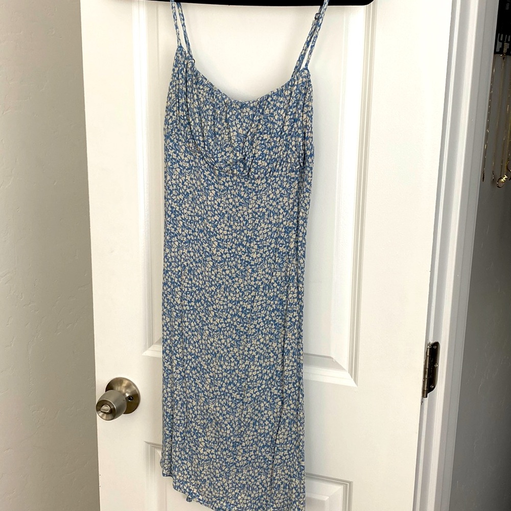 Brand new BILLABONG summer dress! Size Medium